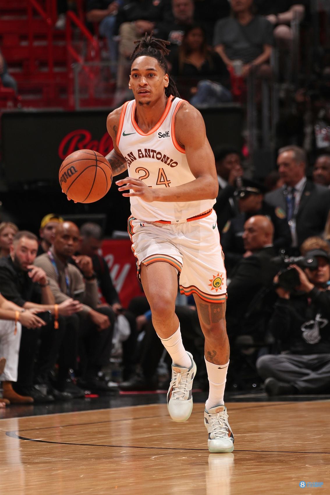 波尔图迎NBA季后赛关键赛,窗口期篮板制胜,底气十足,细节决定成败 波尔图迎NBA季后赛关键赛,窗口期篮板制胜,底气十足,细节决定成败